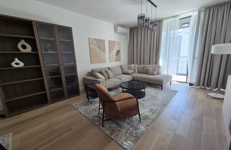 Rental of a bright 3-room apartment, 88 m², Belgrade, Serbia